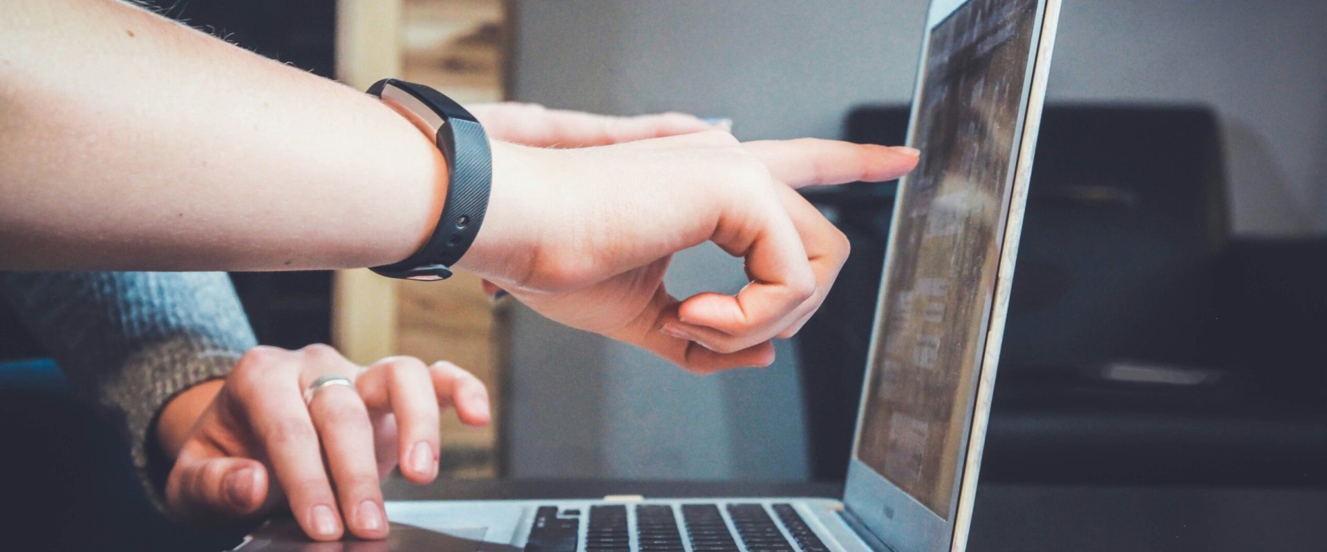 So verfolgen Sie Konversionen effektiv und messen den ROI für Ihre Online-Marketingstrategie